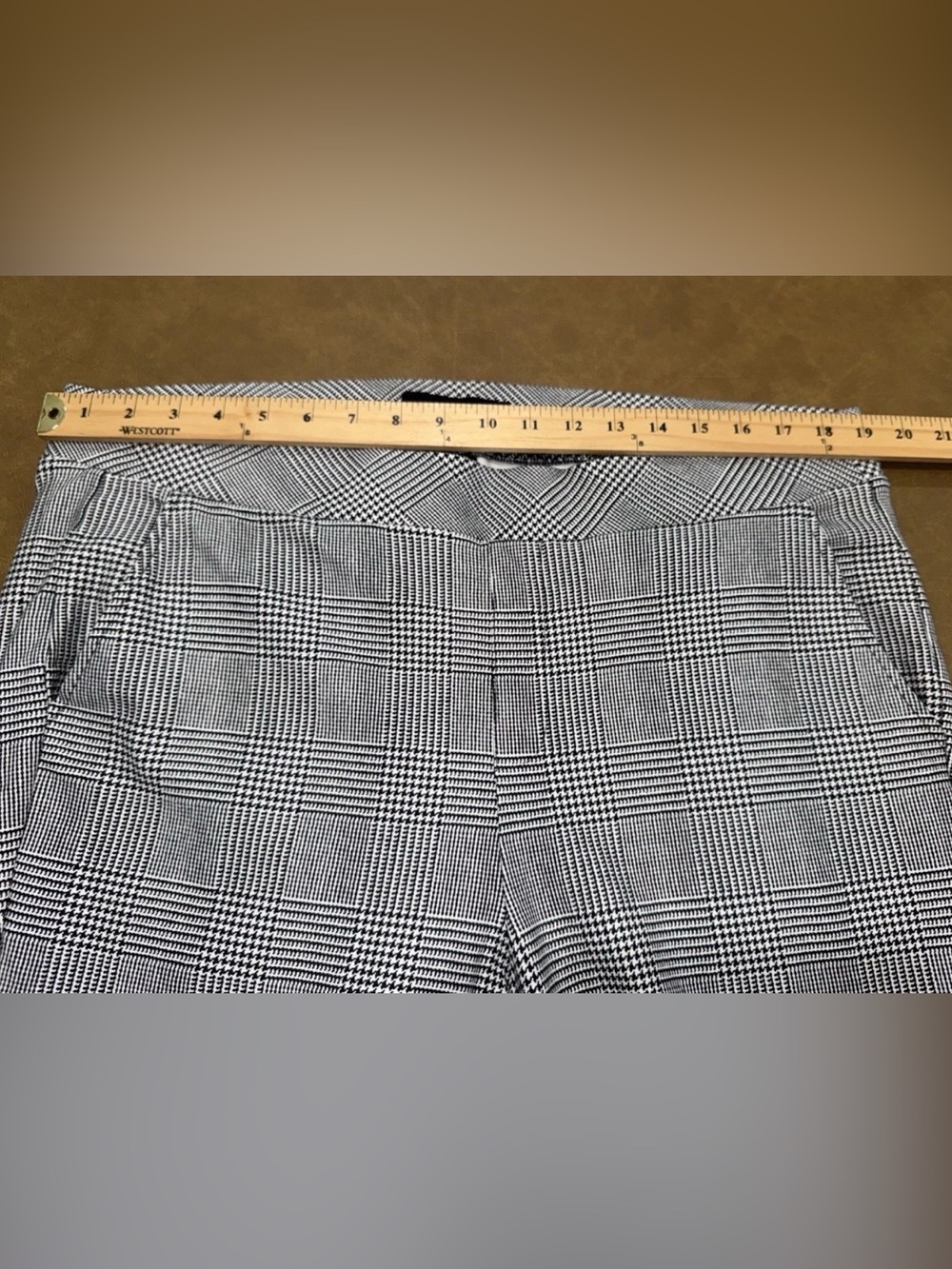 Torrid Women's Sz 2R Pull On Flat Front Career Pant Black / White Houndstooth - Picture 9 of 13
